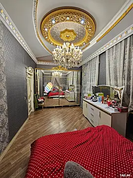 Satılır 6 otaqlı həyət evi