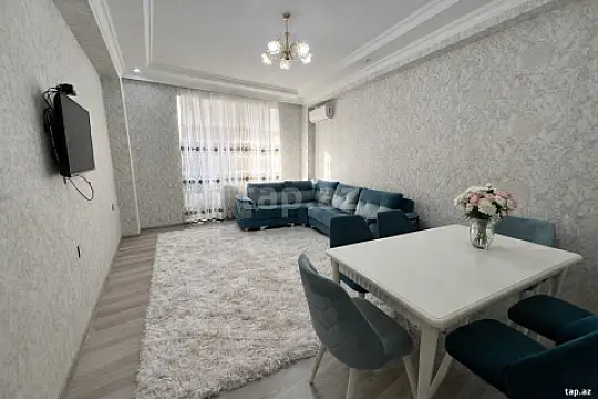 Kirayə verilir 3 otaqlı yeni tikili 120 m²