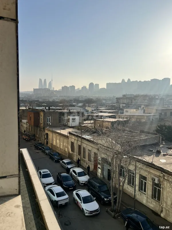 Kirayə verilir 3 otaqlı yeni tikili 120 m²