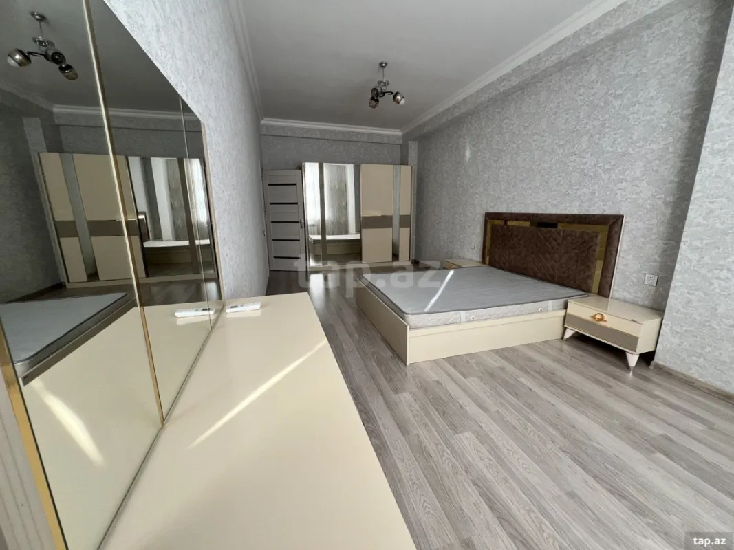 Kirayə verilir 3 otaqlı yeni tikili 120 m²