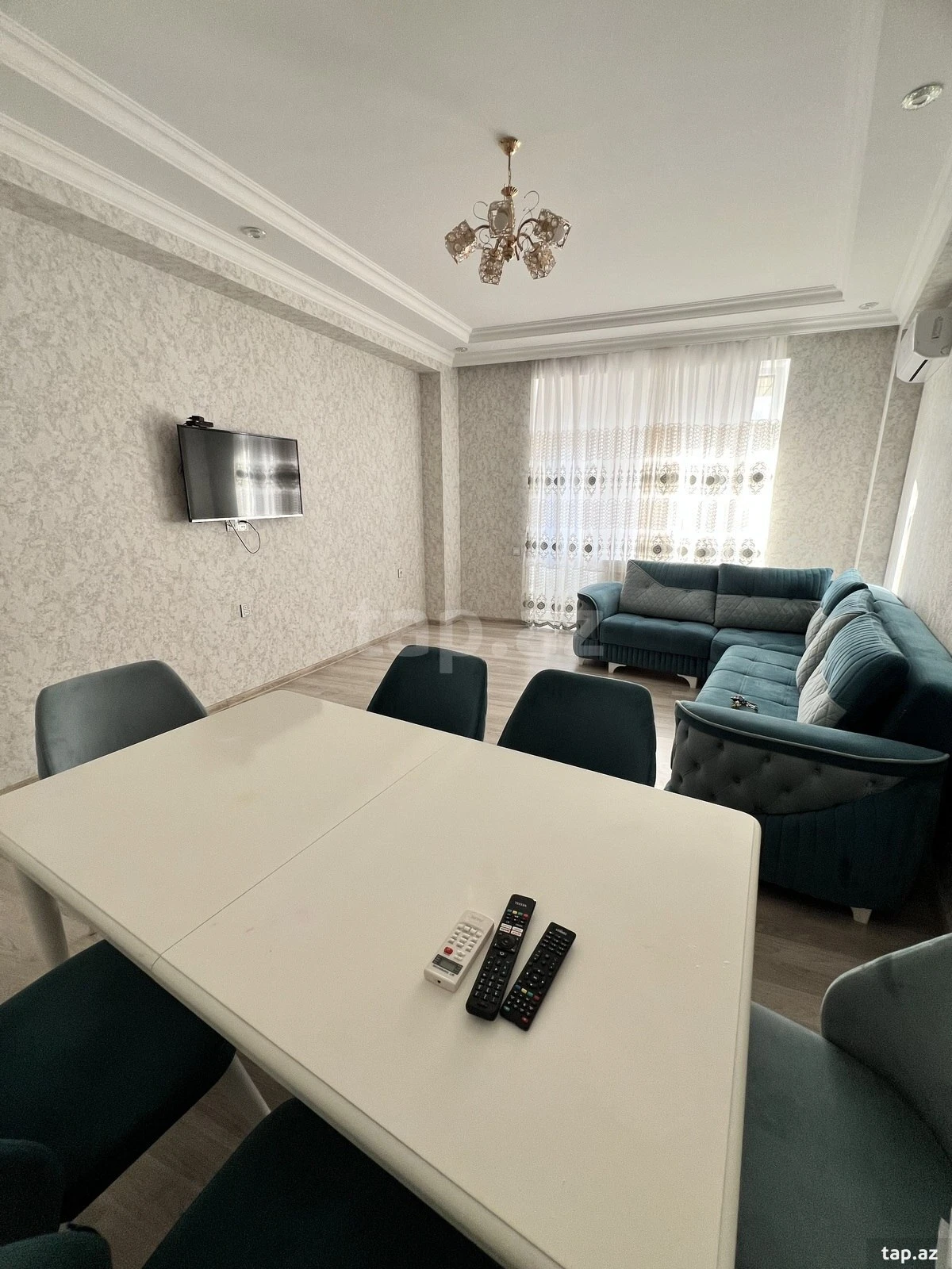 Kirayə verilir 3 otaqlı yeni tikili 120 m²