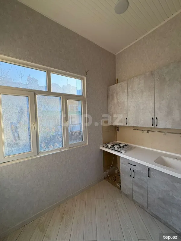 Satılır 3 otaqlı yeni tikili 90 m²