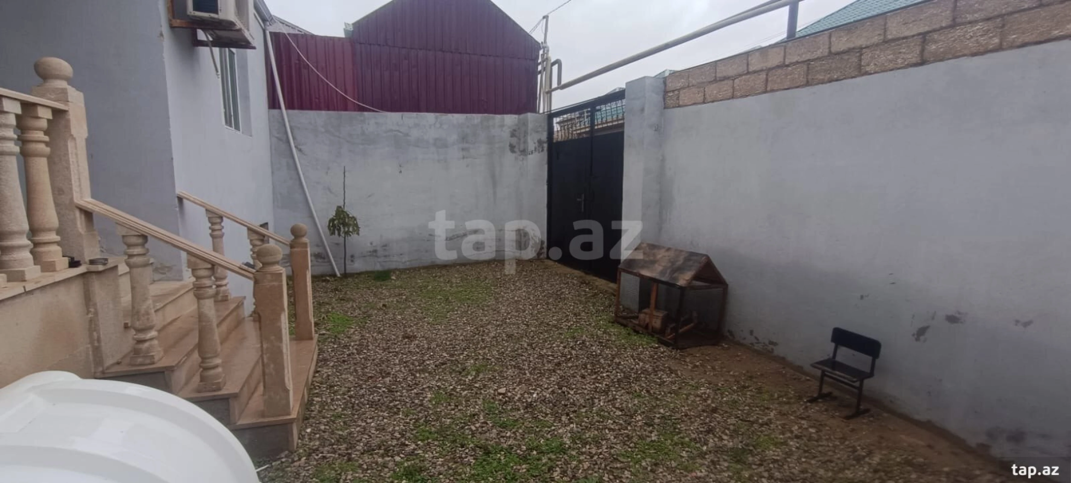 Satılır 3 otaqlı həyət evi