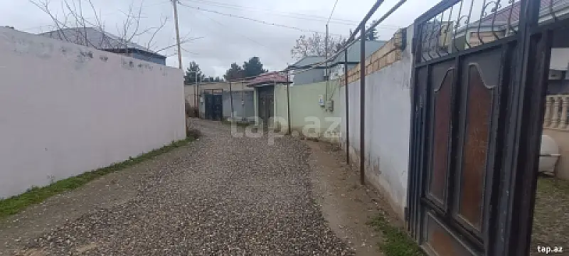 Satılır 3 otaqlı həyət evi