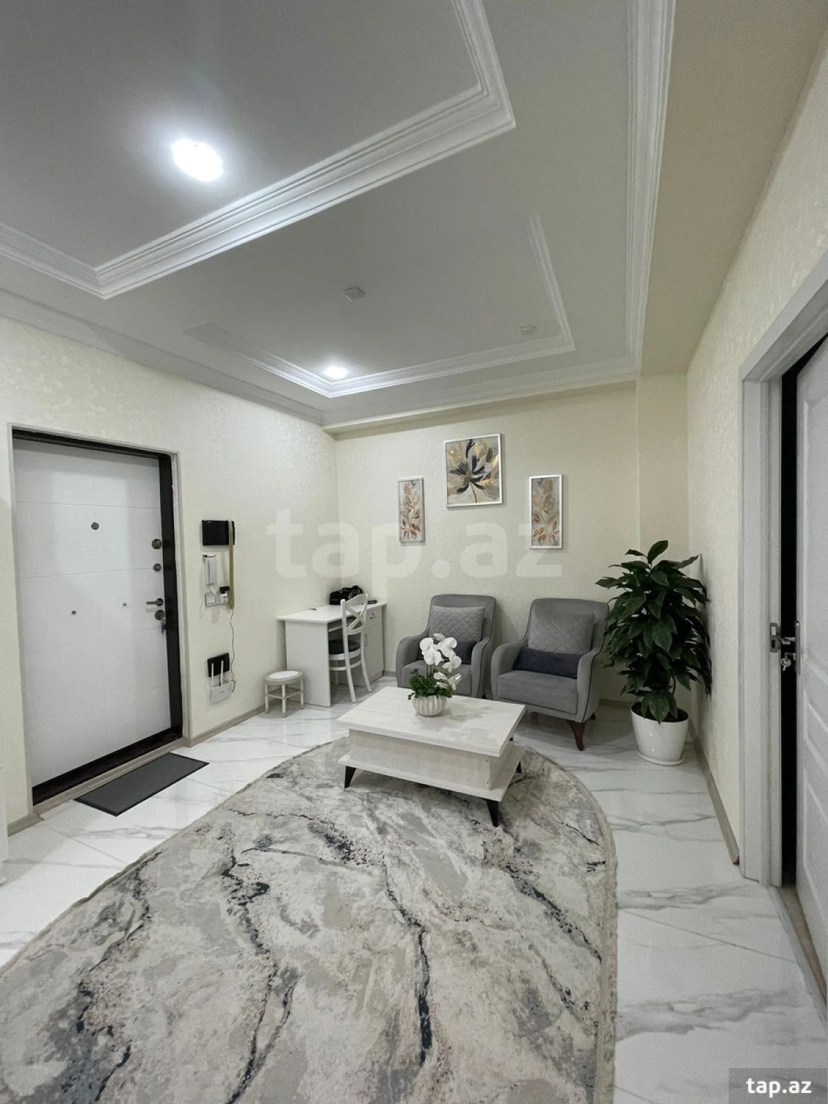 Satılır 2 otaqlı yeni tikili 78 m²