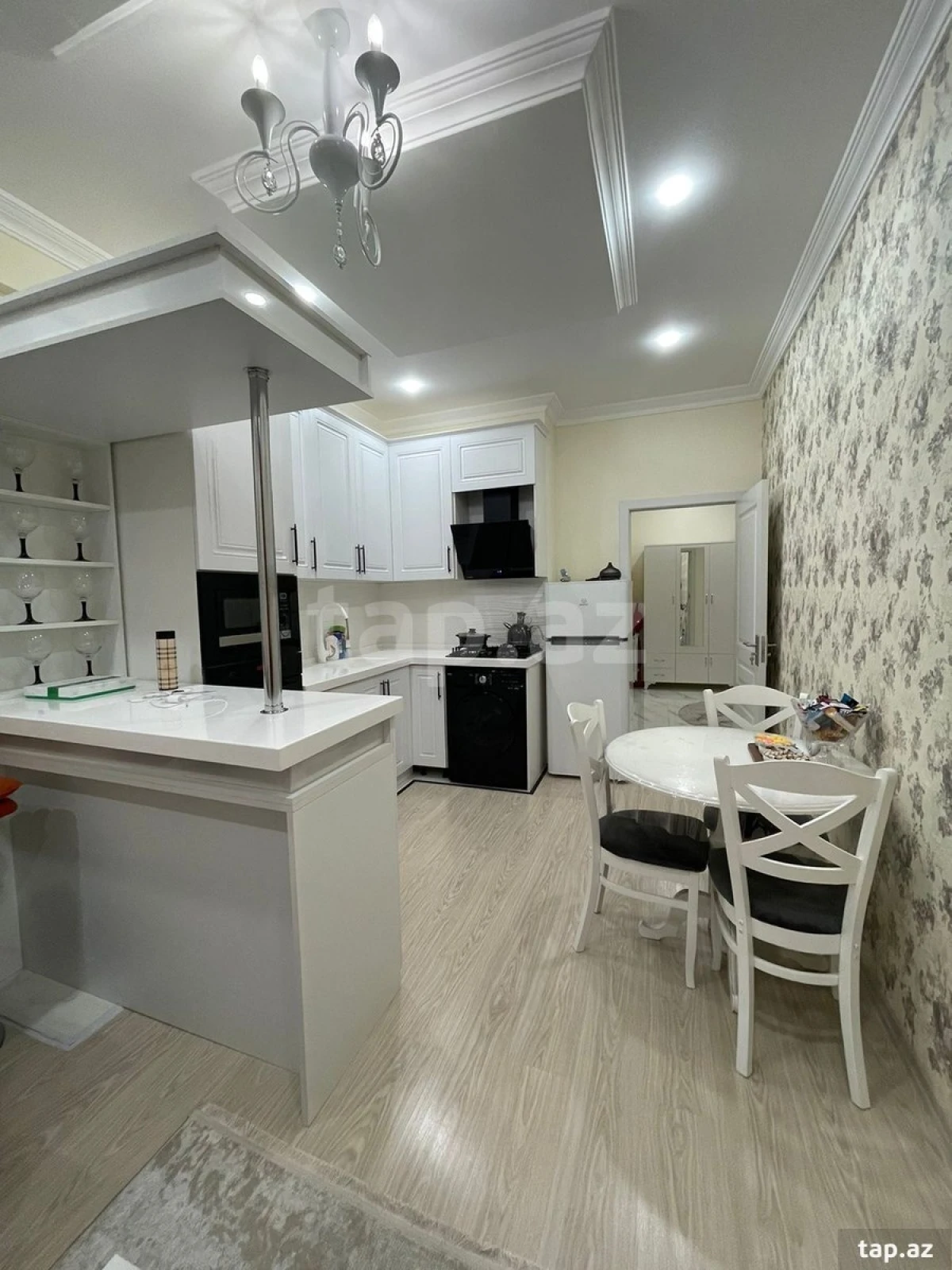 Satılır 2 otaqlı yeni tikili 78 m²