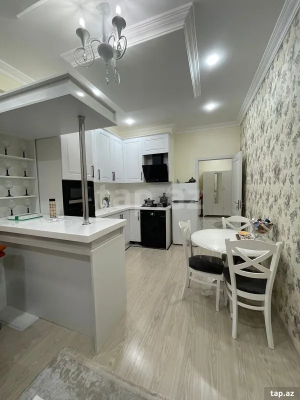 Satılır 2 otaqlı yeni tikili 78 m²