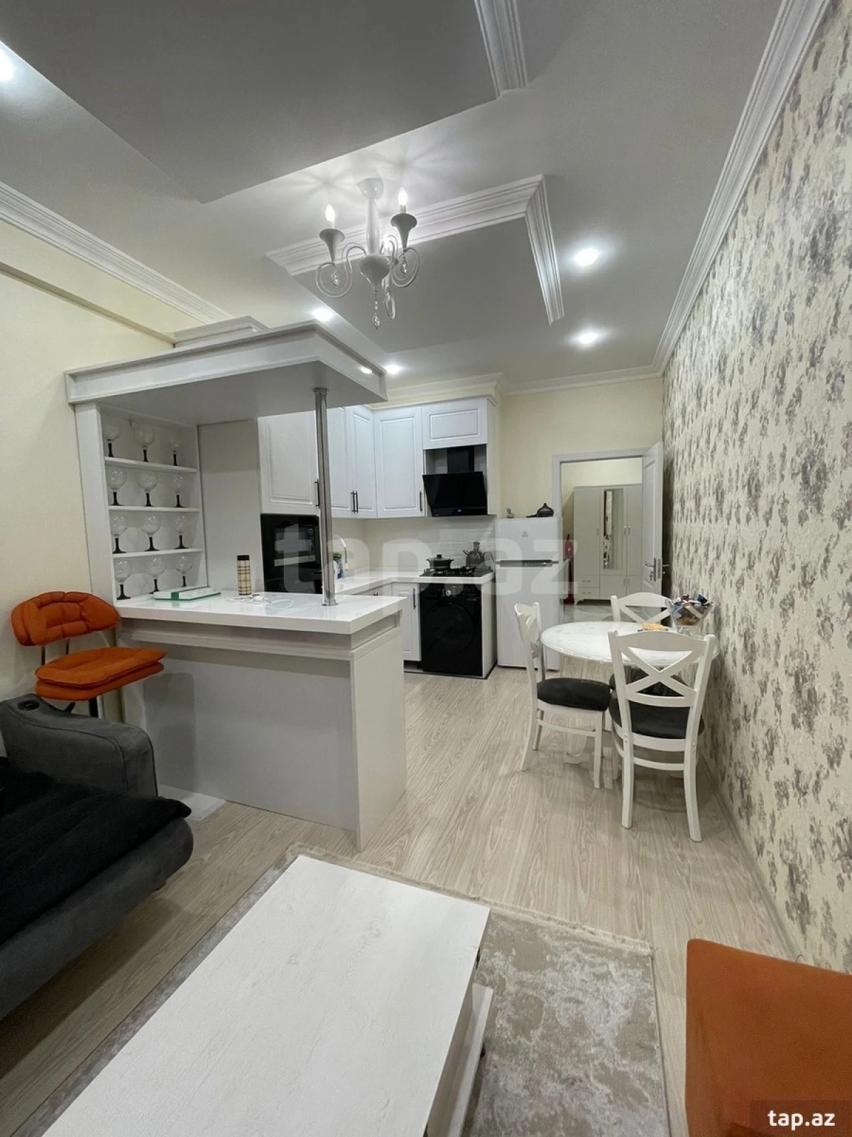 Satılır 2 otaqlı yeni tikili 78 m²