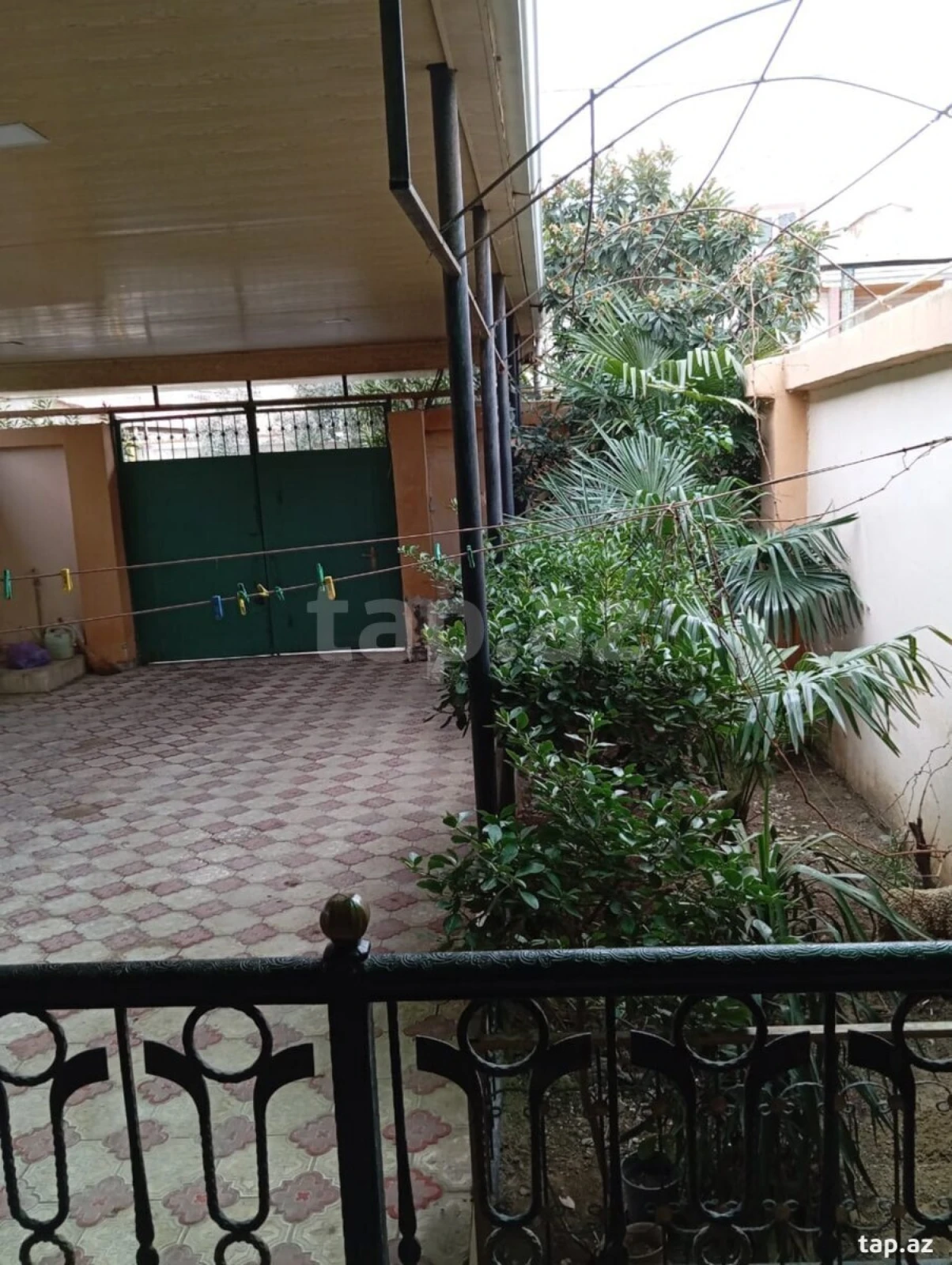 Satılır 5 otaqlı həyət evi