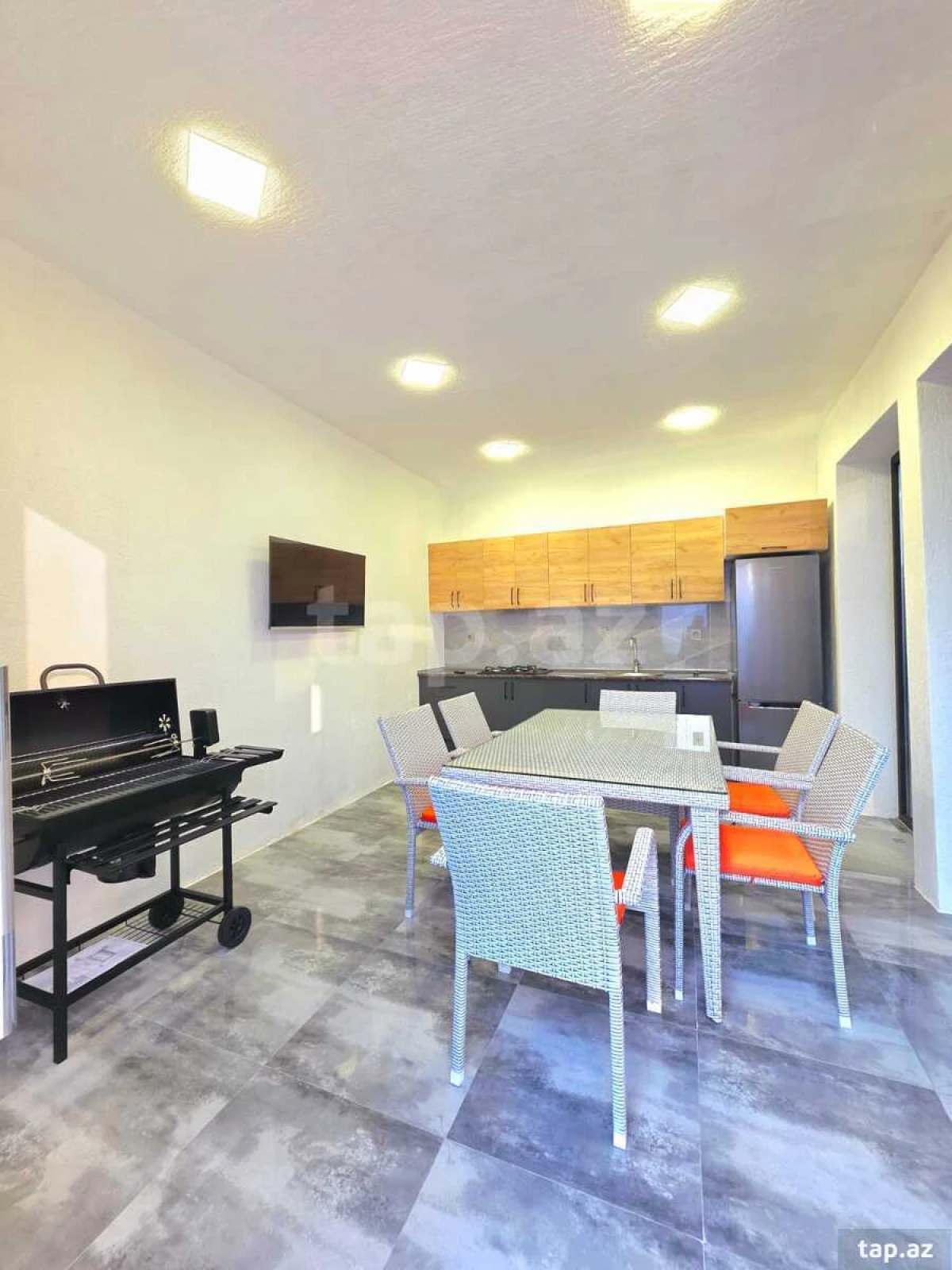 Satılır 4 otaqlı həyət evi