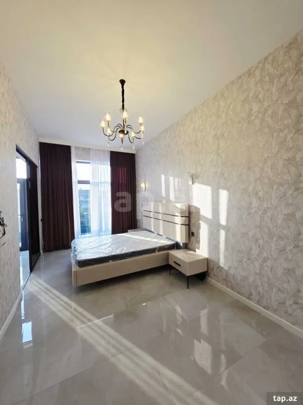 Satılır 4 otaqlı həyət evi