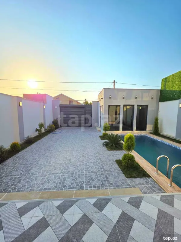 Satılır 4 otaqlı həyət evi