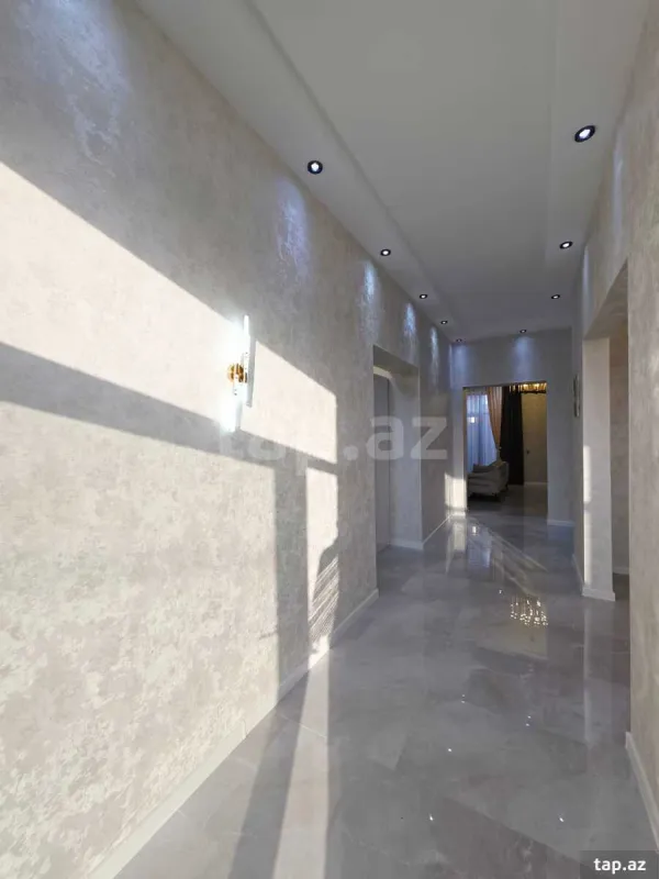 Satılır 4 otaqlı həyət evi