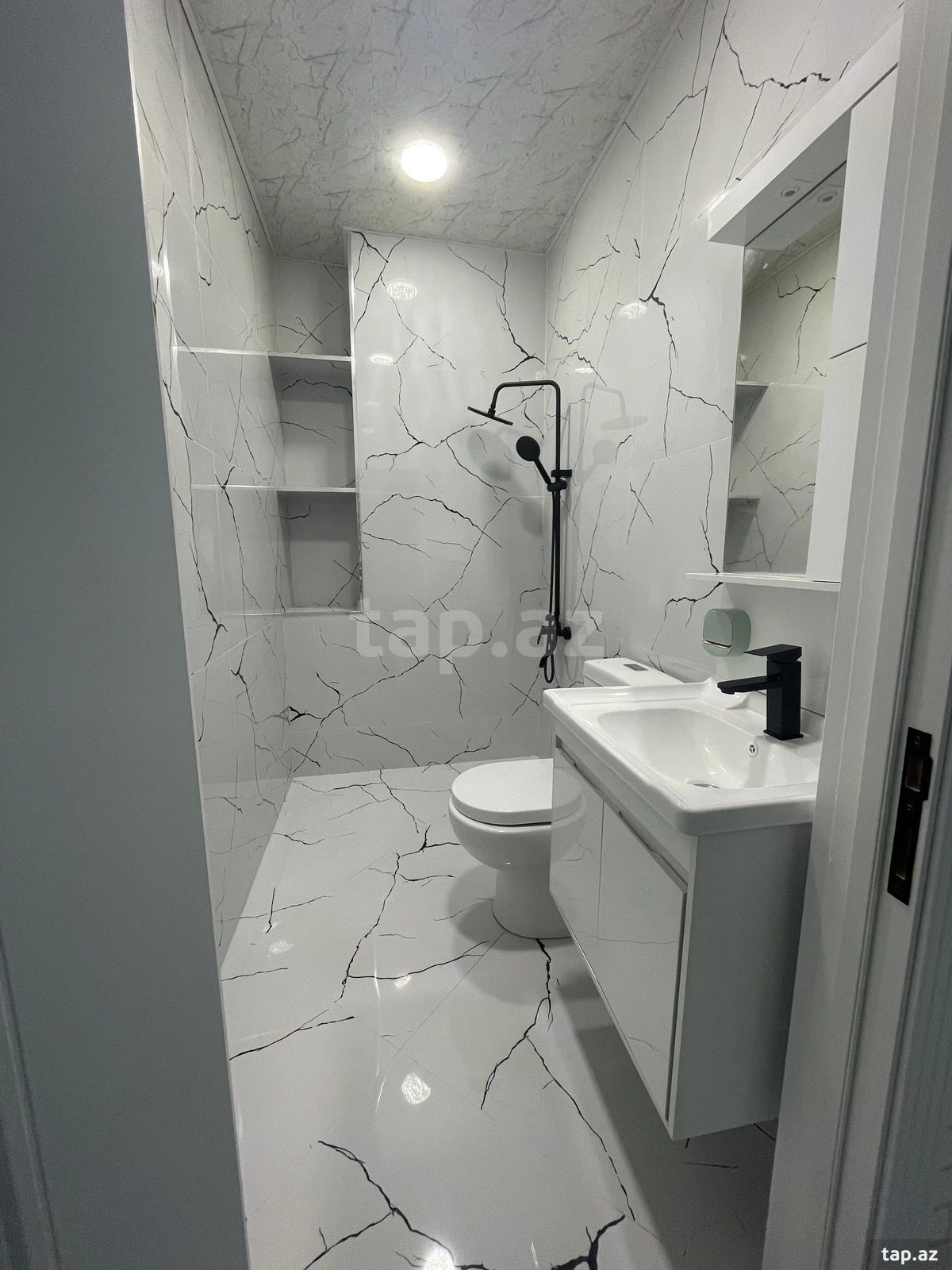 Satılır 3 otaqlı yeni tikili 68 m²