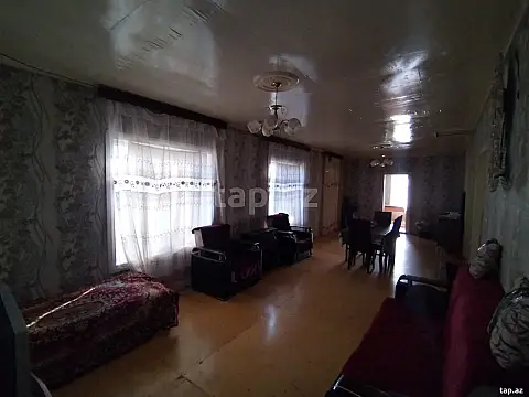 Satılır 6 otaqlı həyət evi