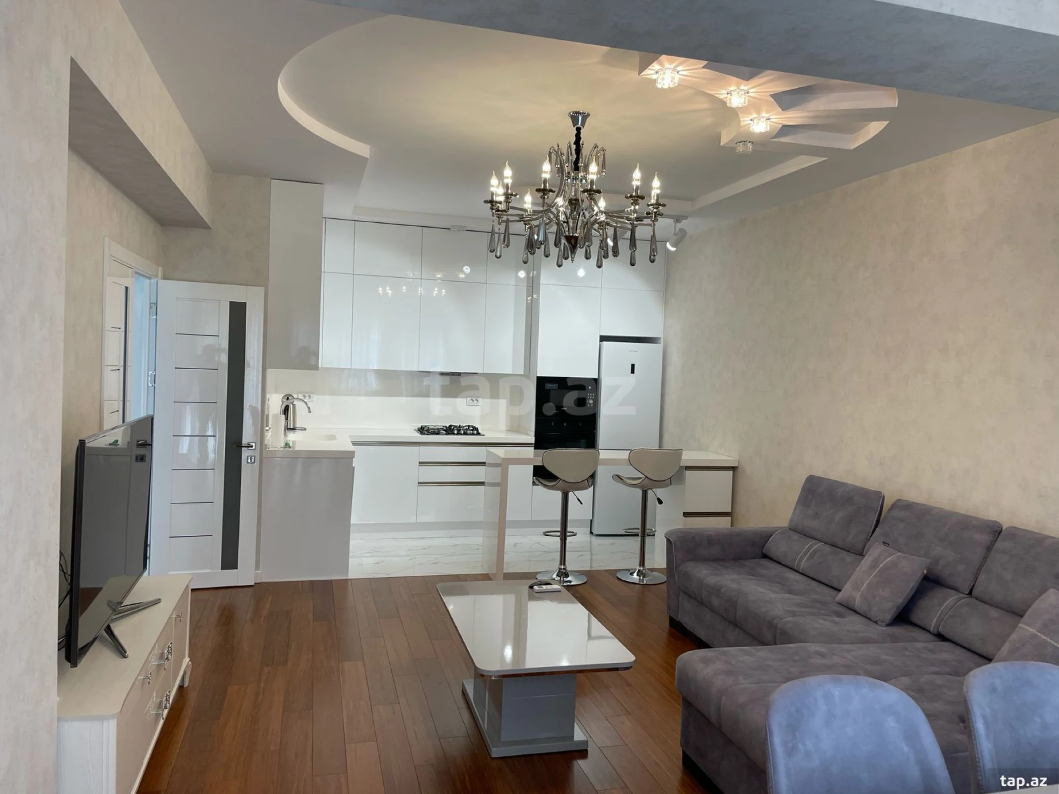 Kirayə verilir 3 otaqlı yeni tikili 100 m²