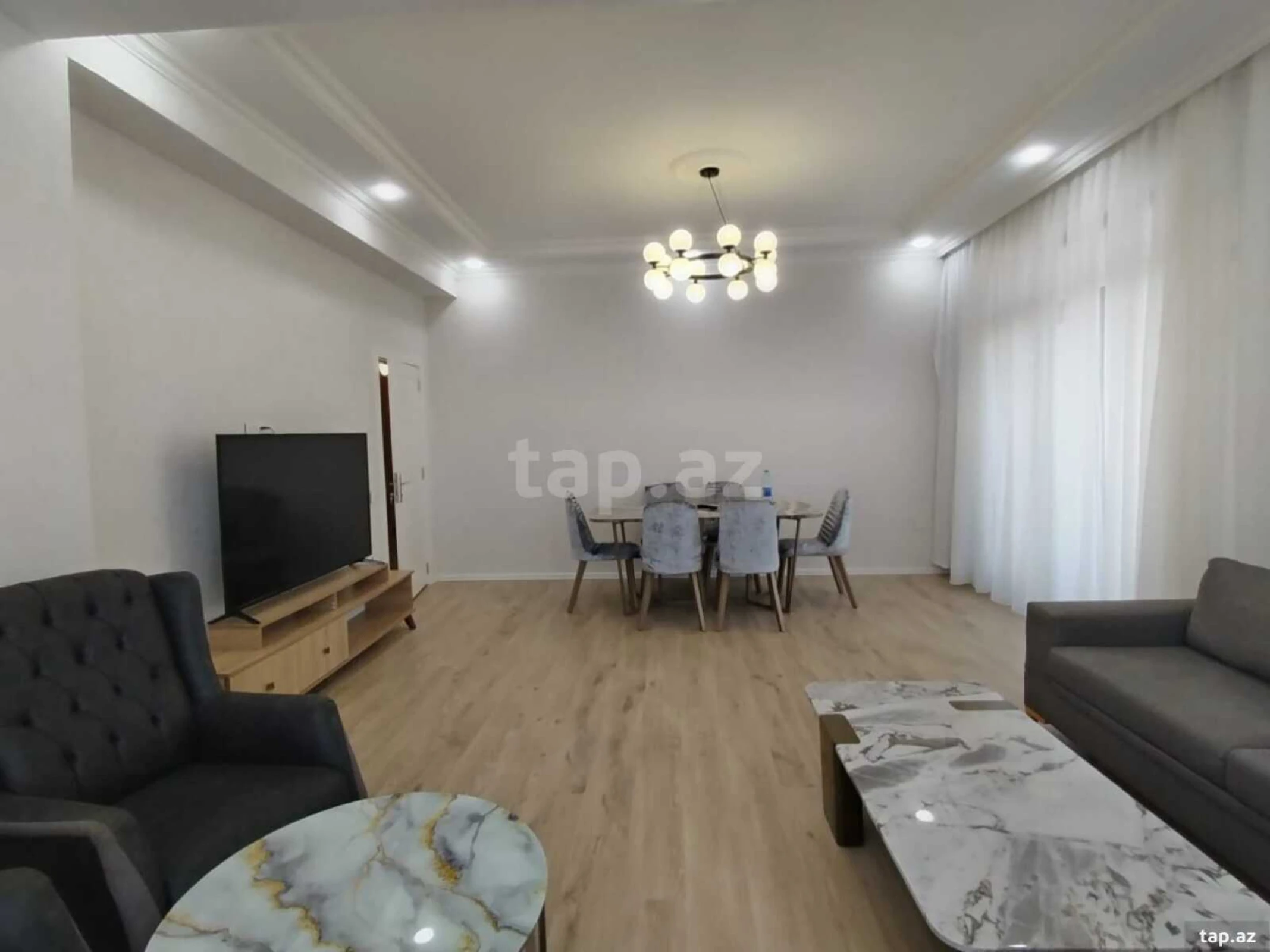 Kirayə verilir 3 otaqlı yeni tikili 130 m²