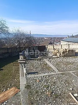 Satılır torpaq sahəsi — Şəki