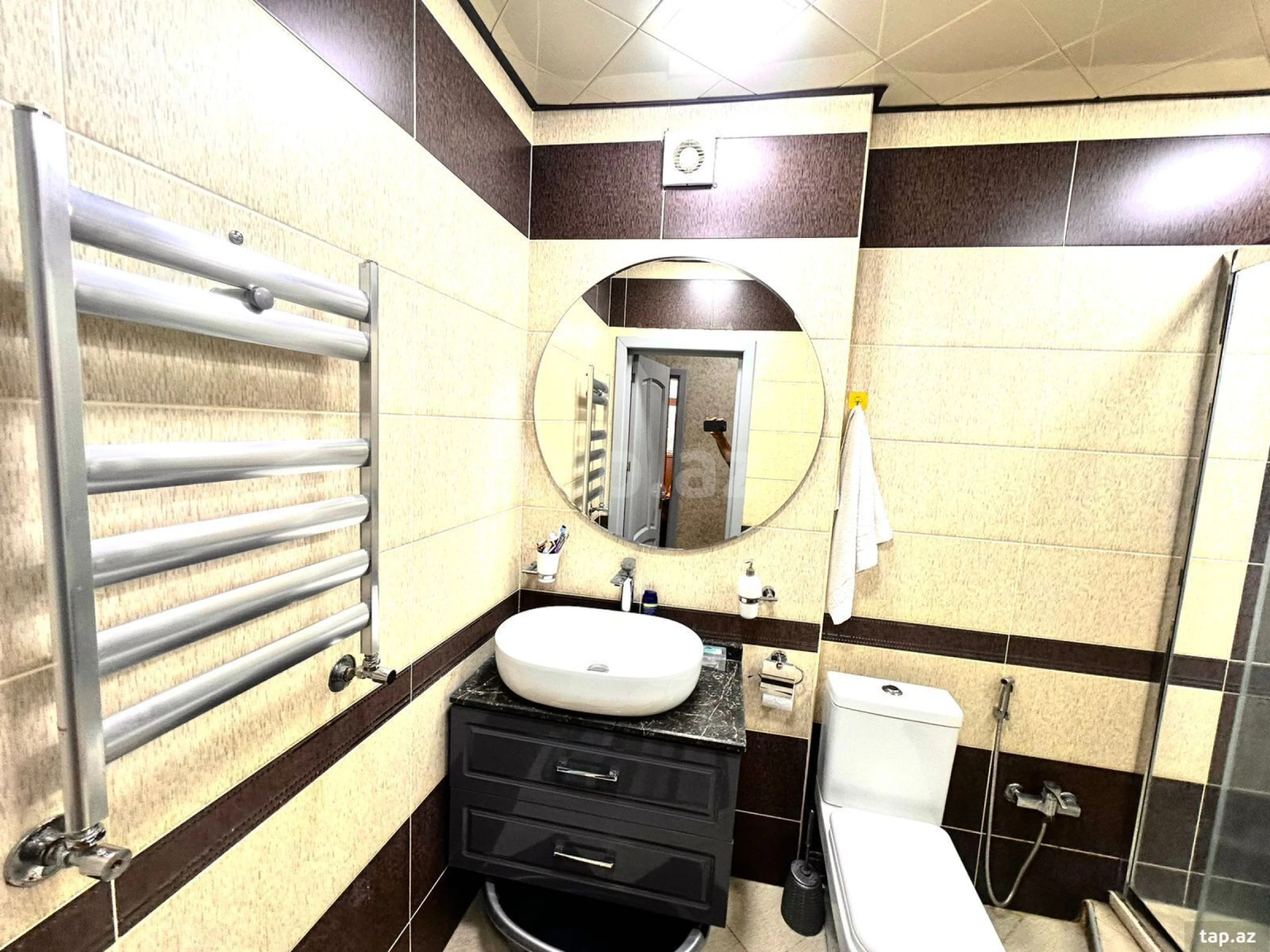 Satılır 3 otaqlı yeni tikili 145 m²