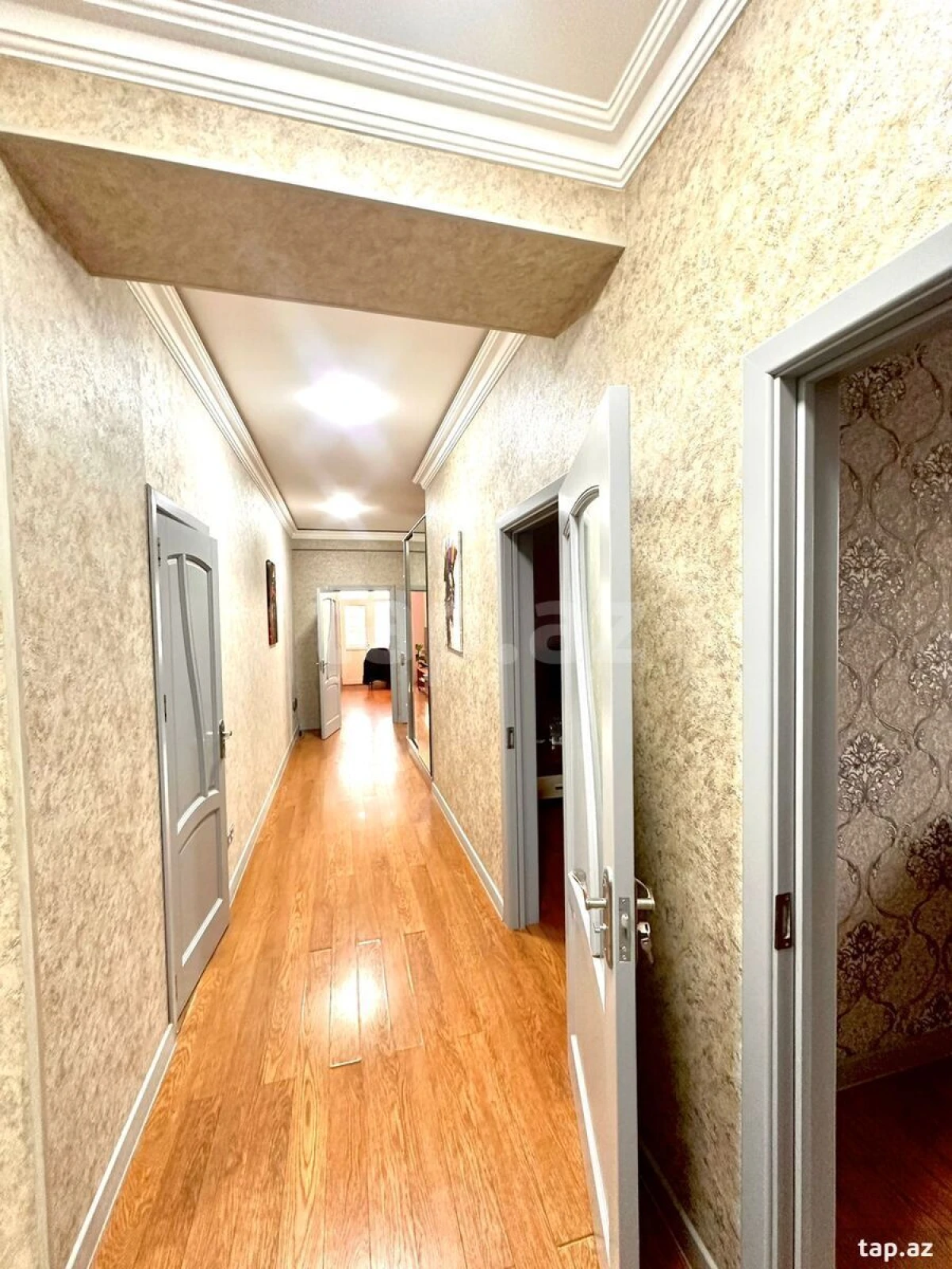 Satılır 3 otaqlı yeni tikili 145 m²