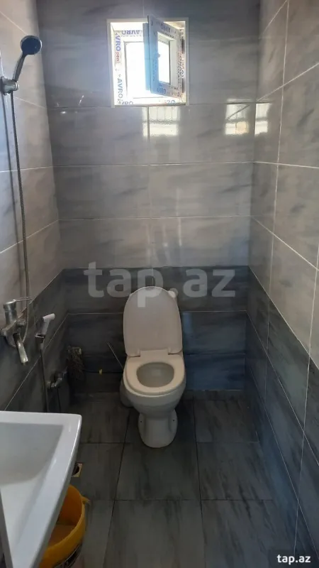 Kirayə verilir 2 otaqlı həyət evi