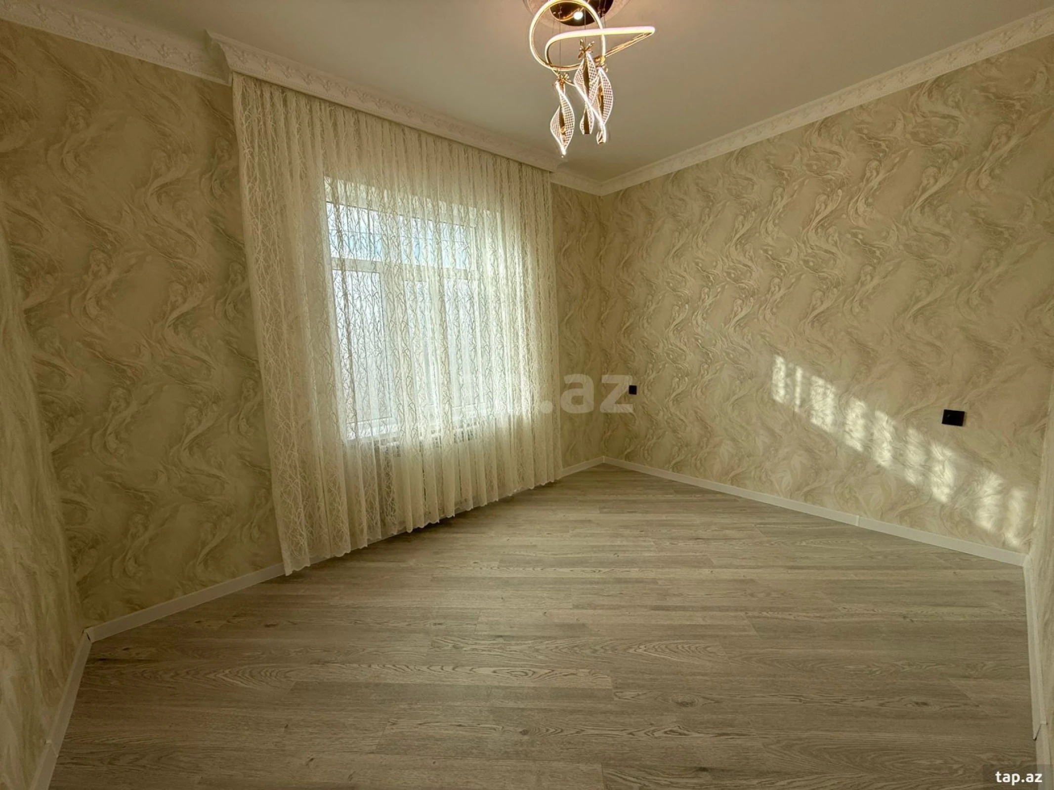 Satılır 3 otaqlı həyət evi