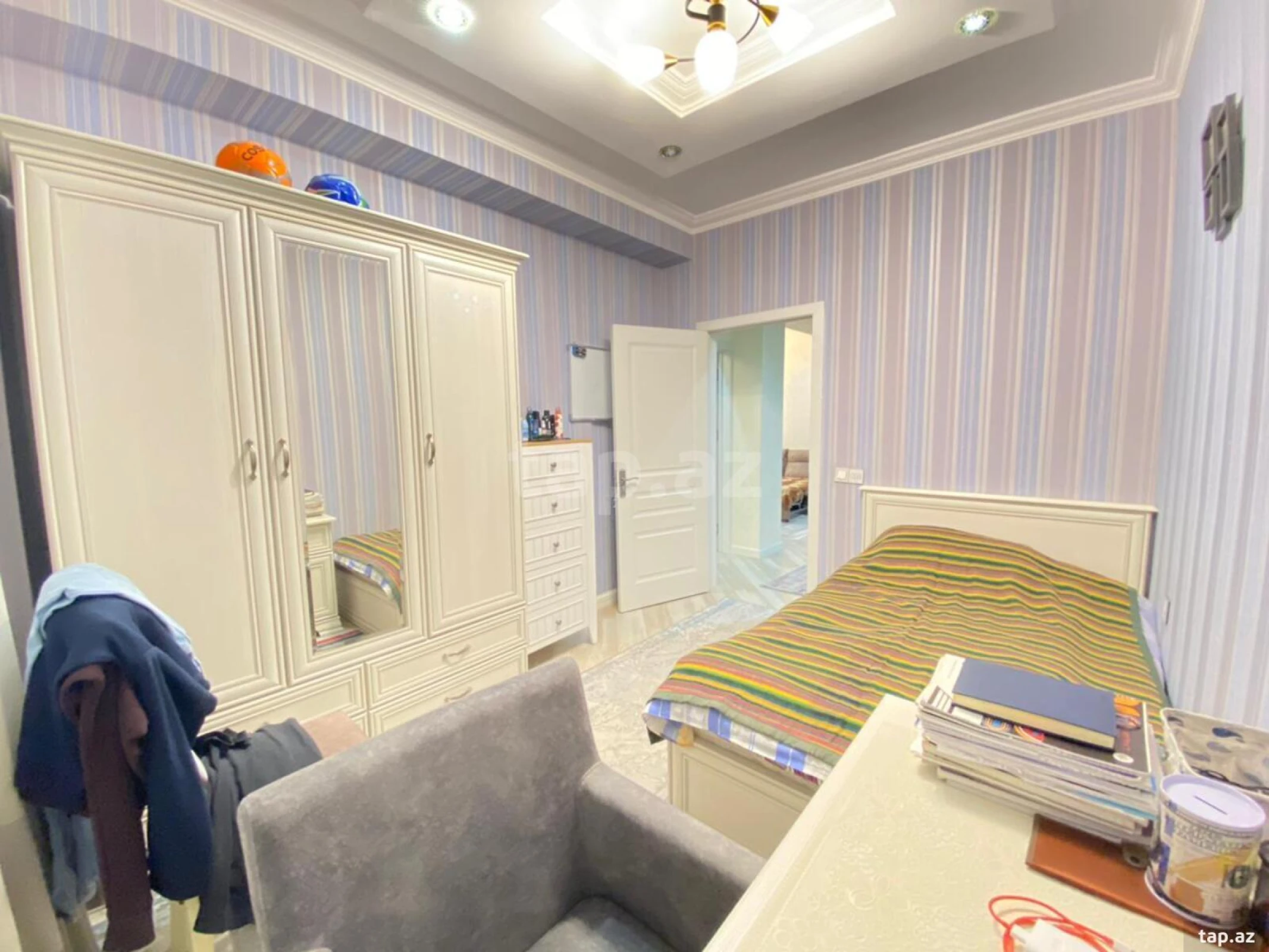 Satılır 3 otaqlı yeni tikili 129.8 m²