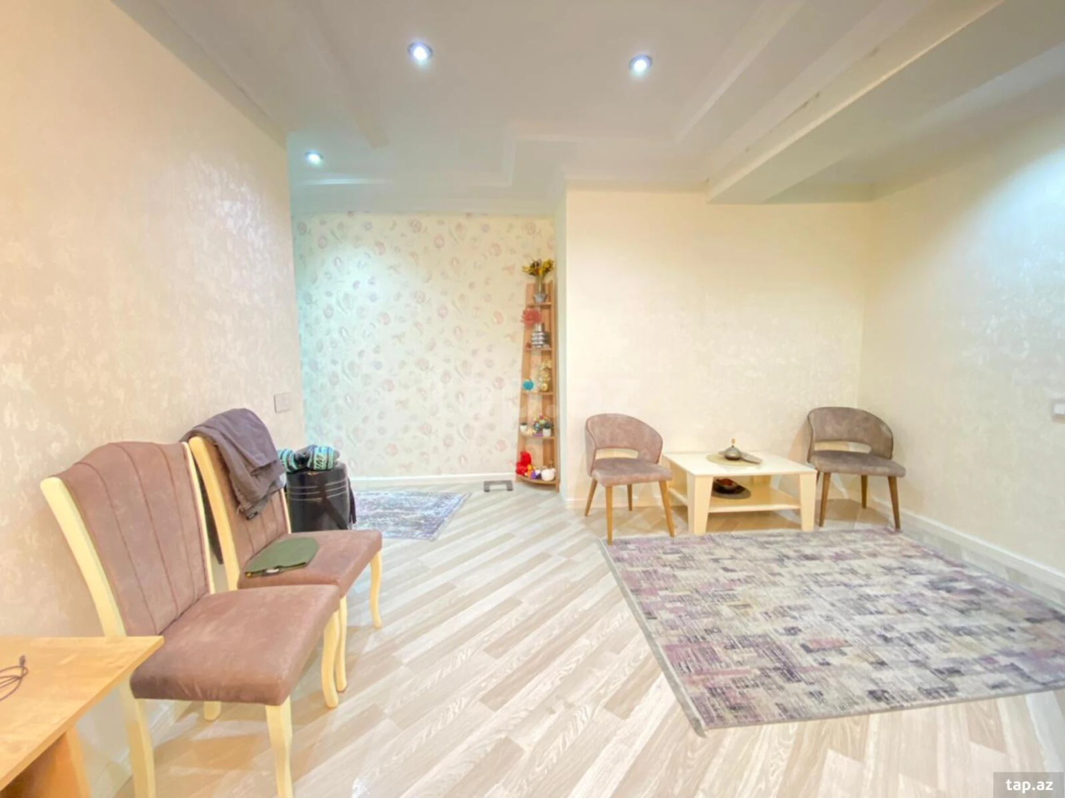 Satılır 3 otaqlı yeni tikili 129.8 m²