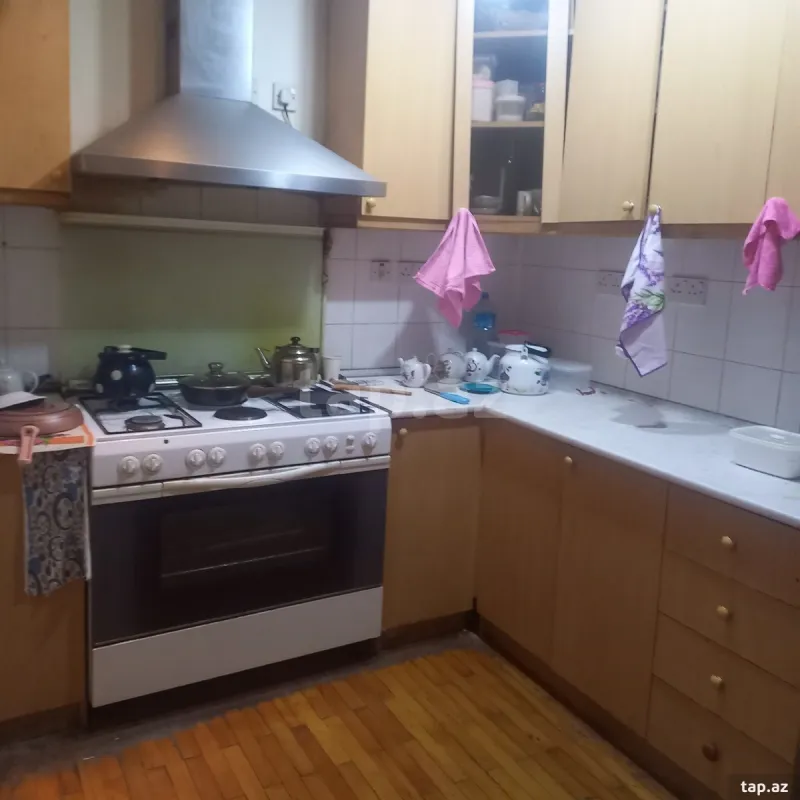 Kirayə verilir 3 otaqlı həyət evi