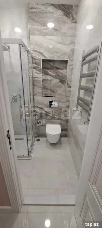 Kirayə verilir 2 otaqlı yeni tikili 65 m²