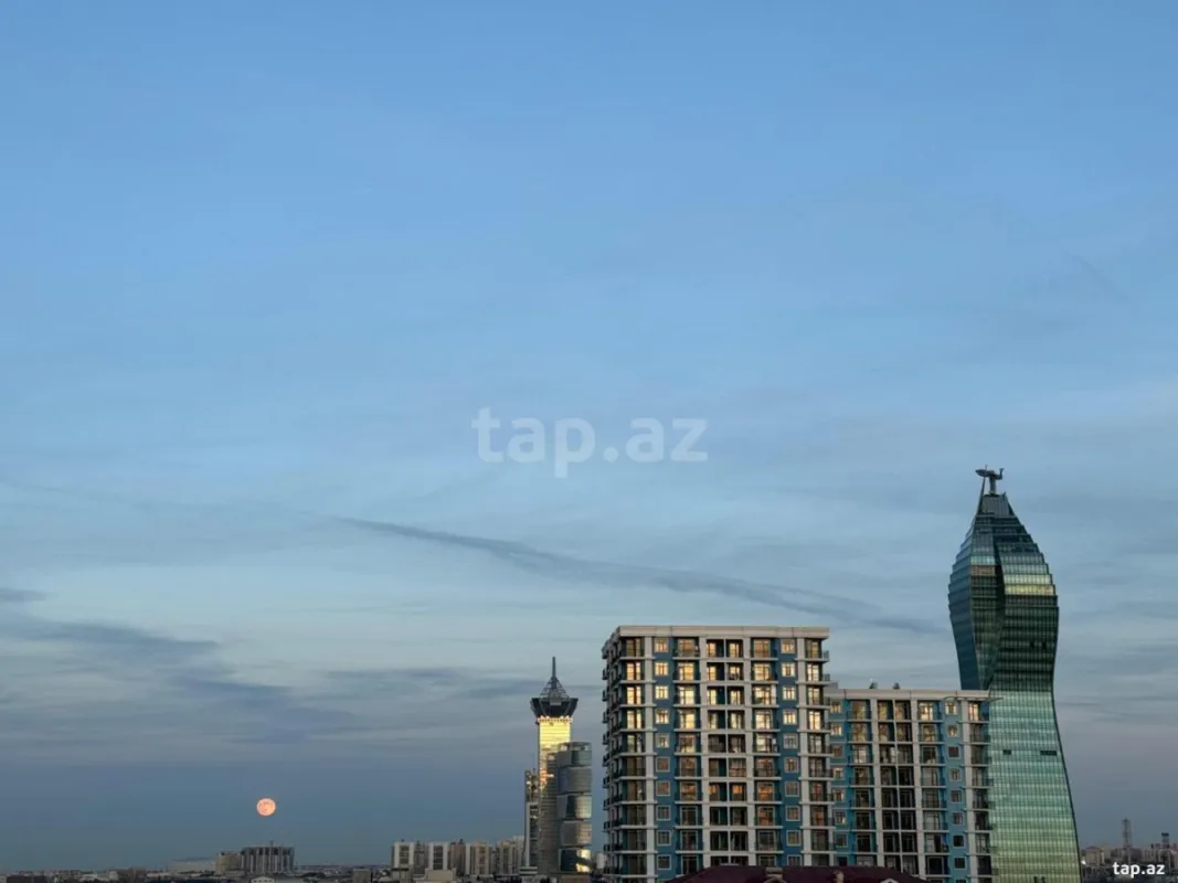 Kirayə verilir 2 otaqlı yeni tikili 70 m²