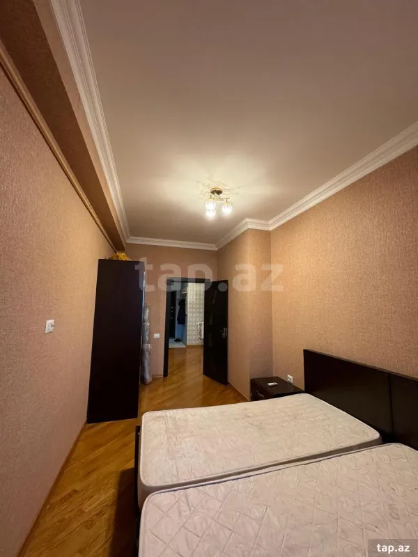 Kirayə verilir 2 otaqlı yeni tikili 70 m²