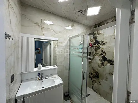 Kirayə verilir 3 otaqlı yeni tikili 100 m²