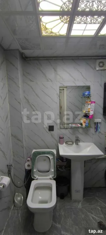 Satılır 2 otaqlı mənzil 47 m²