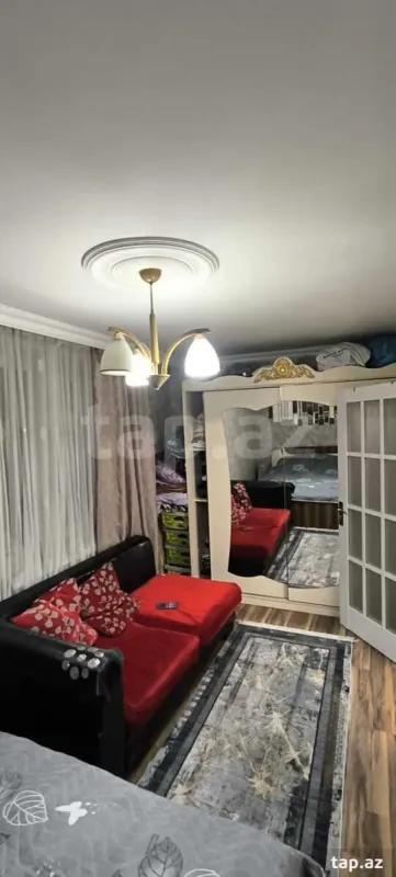 Satılır 2 otaqlı mənzil 47 m²