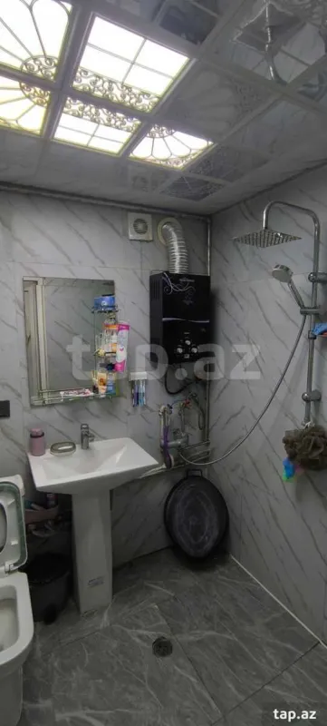 Satılır 2 otaqlı mənzil 47 m²