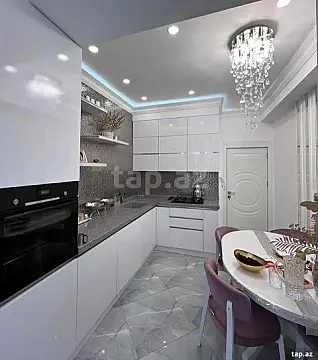 Satılır 2 otaqlı yeni tikili 100 m²