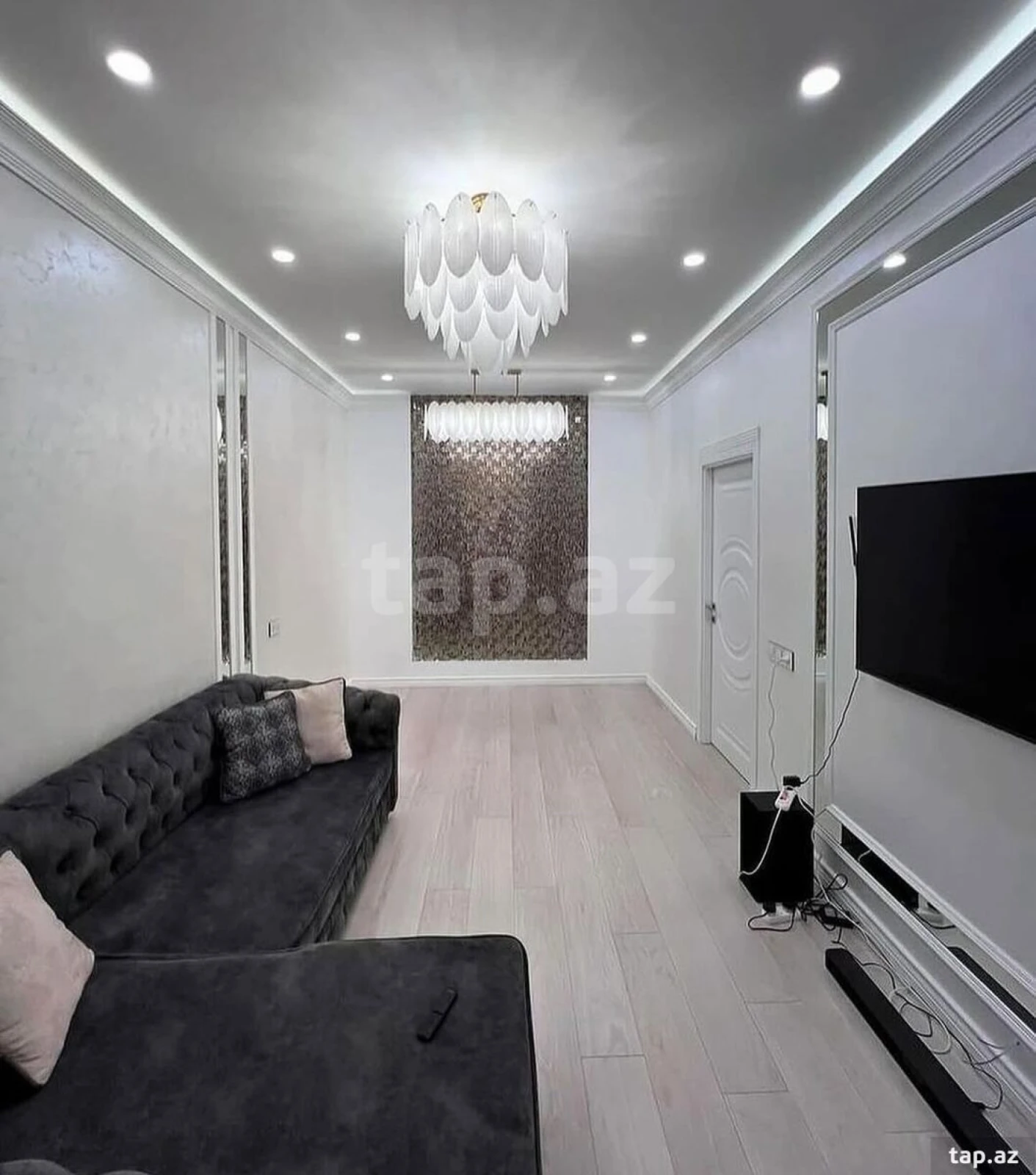 Satılır 2 otaqlı yeni tikili 100 m²