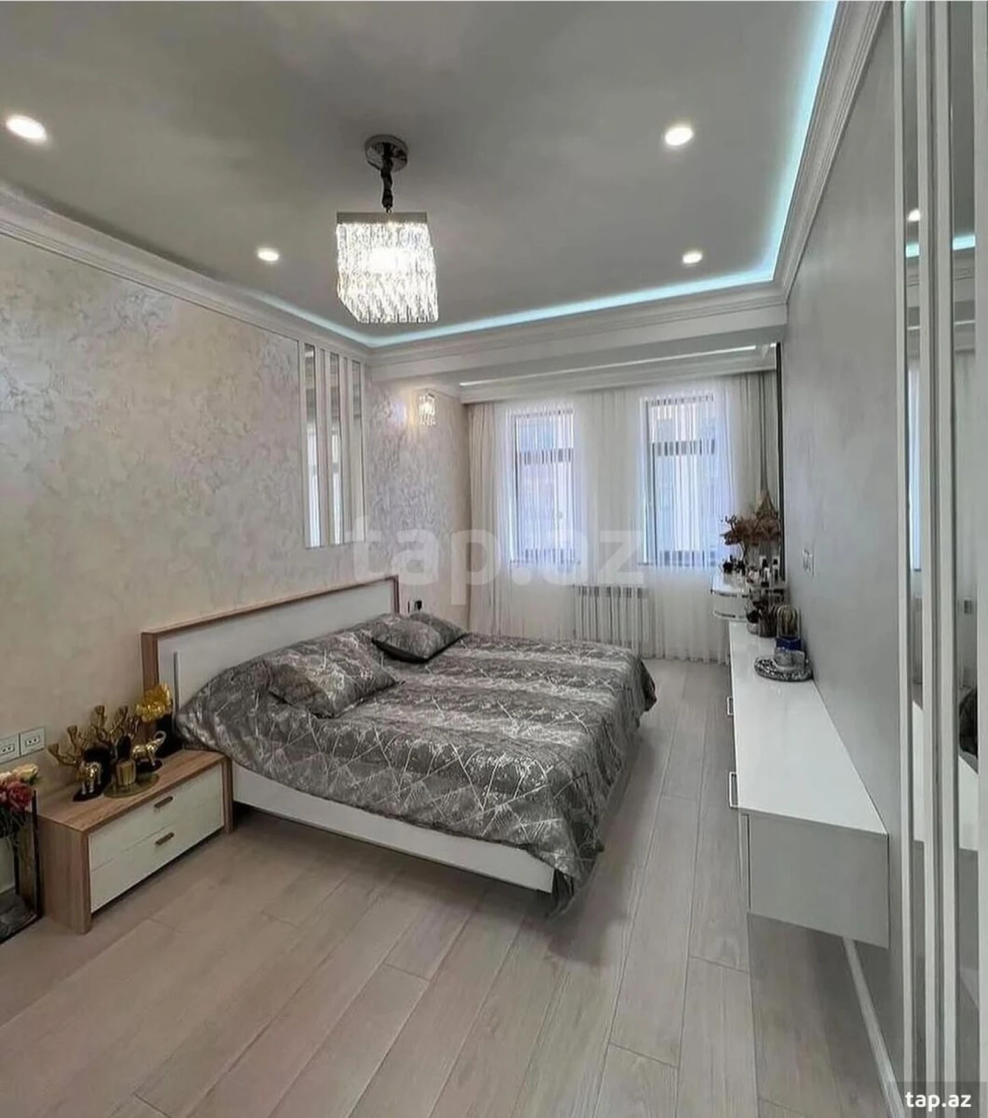 Satılır 2 otaqlı yeni tikili 100 m²