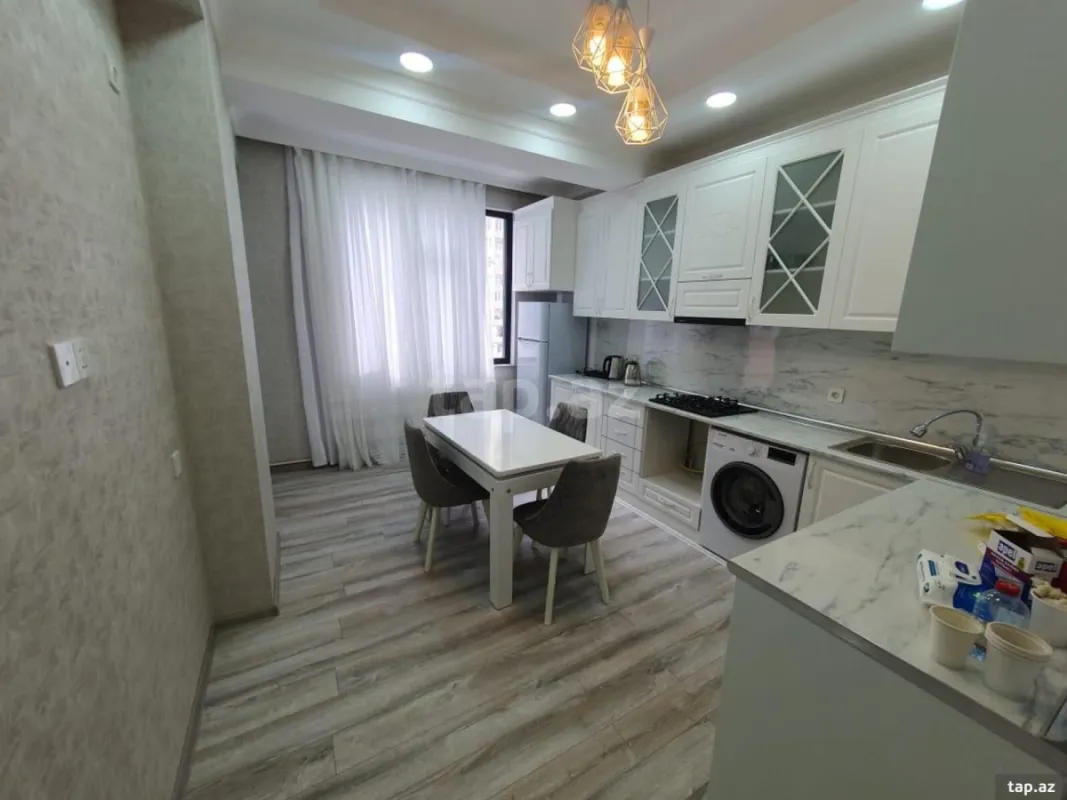 Kirayə verilir 2 otaqlı yeni tikili 108 m²