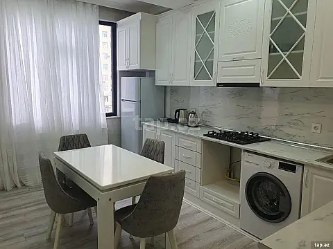 Kirayə verilir 2 otaqlı yeni tikili 108 m²