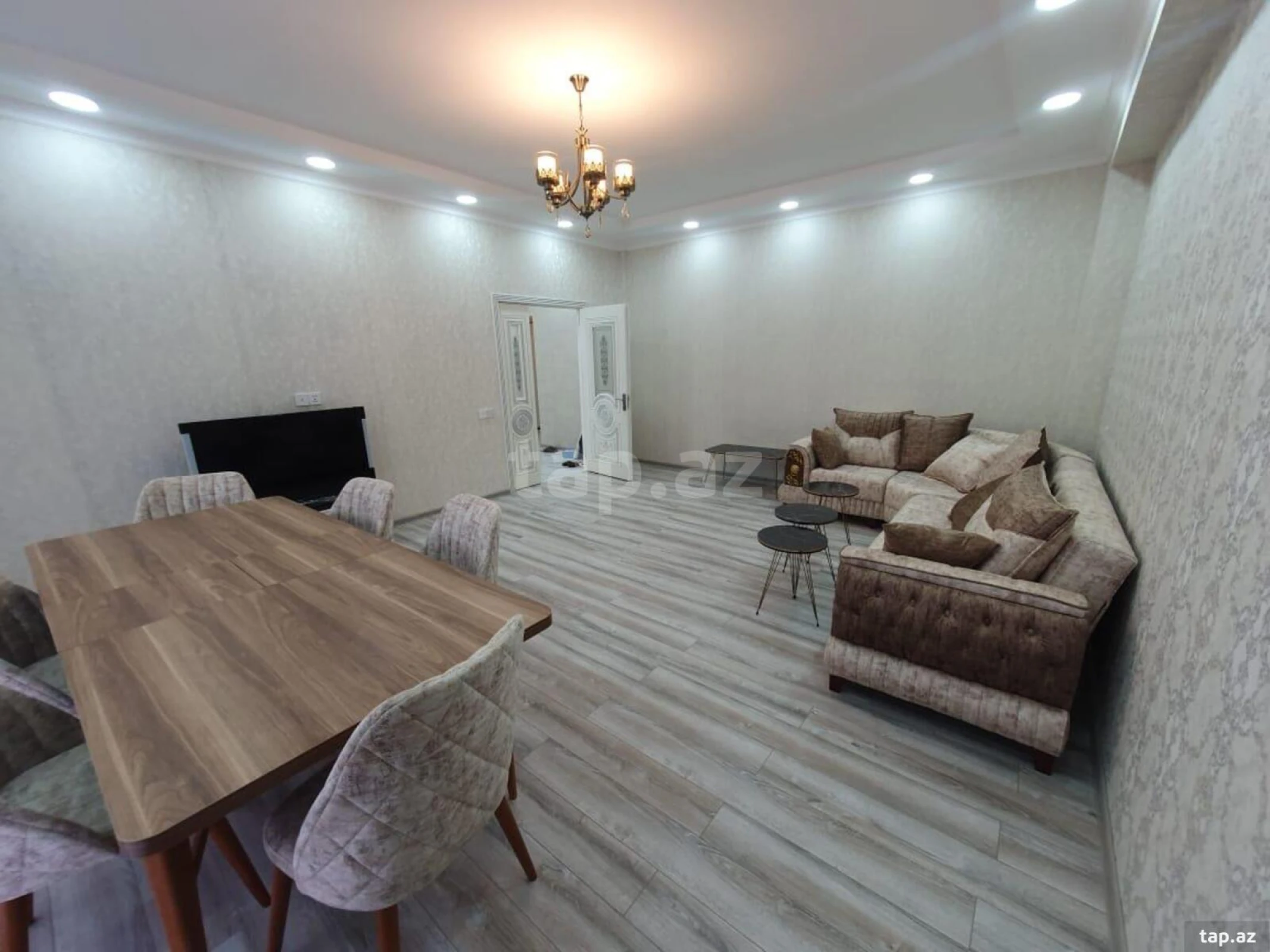 Kirayə verilir 2 otaqlı yeni tikili 108 m²