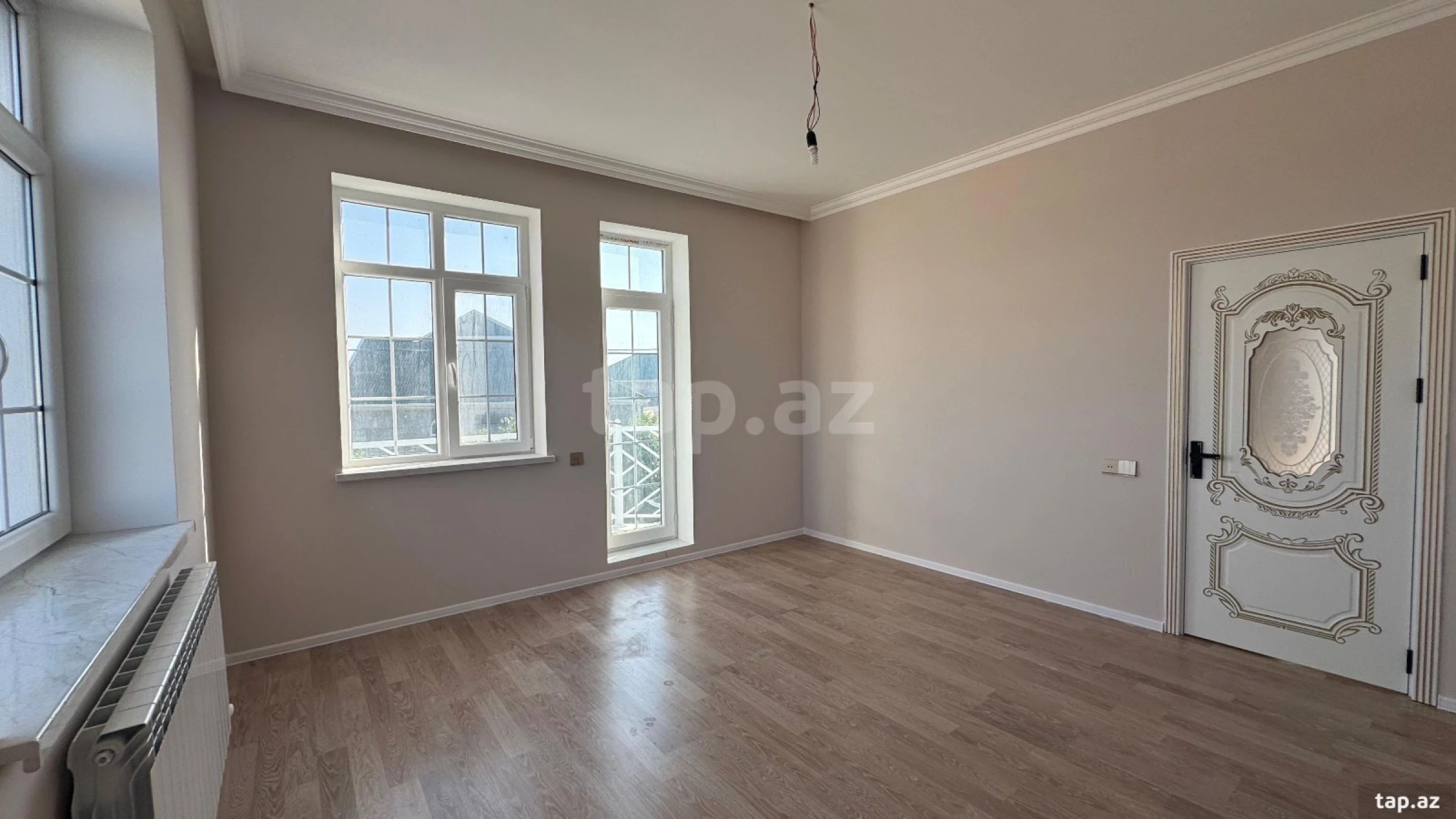 Satılır 5 otaqlı həyət evi