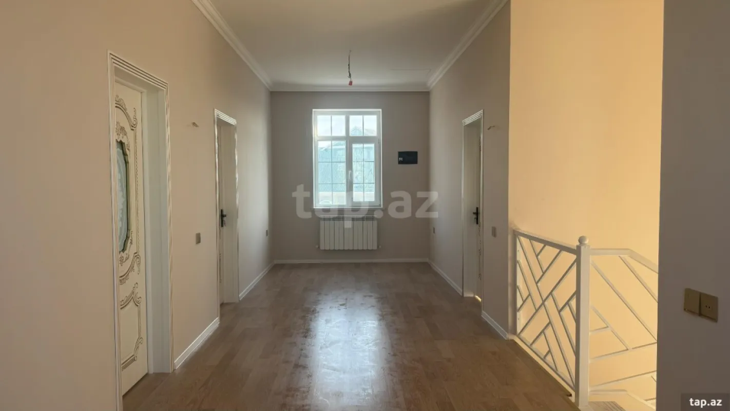 Satılır 5 otaqlı həyət evi