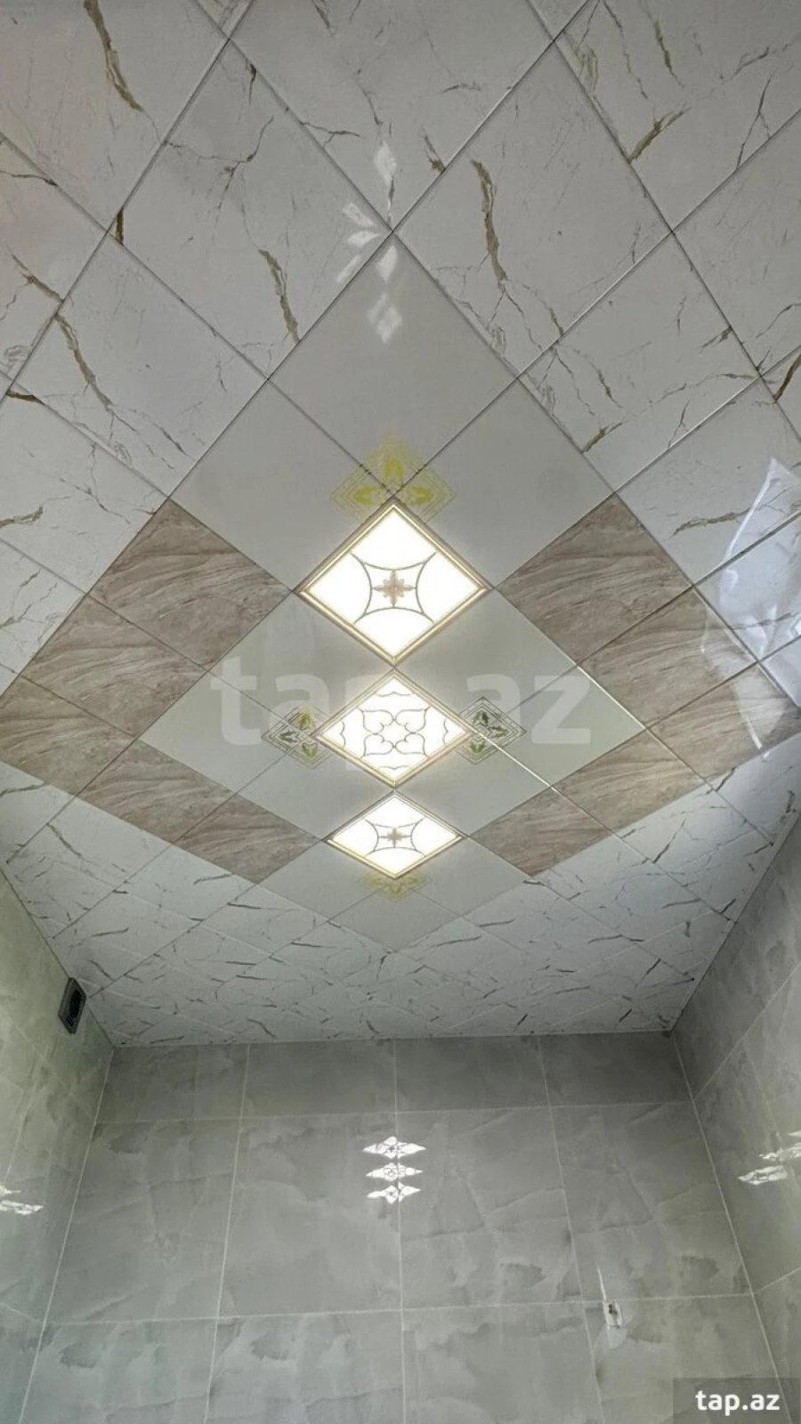 Satılır 5 otaqlı həyət evi