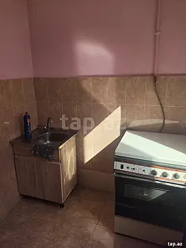Kirayə verilir 2 otaqlı mənzil 50 m²