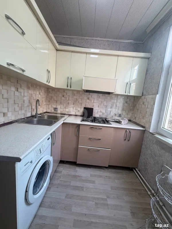 Kirayə verilir 2 otaqlı mənzil 55 m²