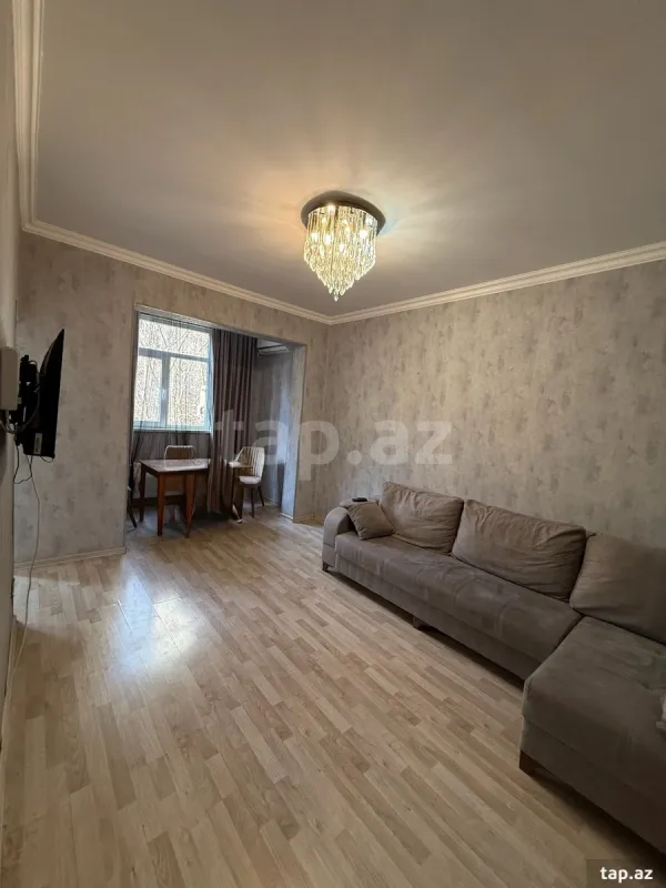 Kirayə verilir 2 otaqlı mənzil 55 m²