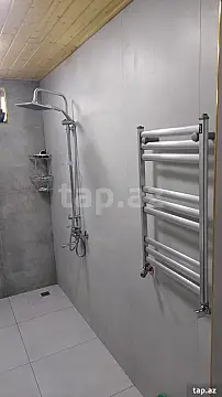 Kirayə verilir 3 otaqlı həyət evi