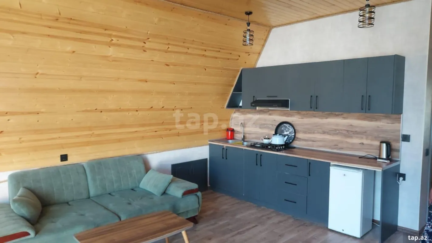 Kirayə verilir 3 otaqlı həyət evi